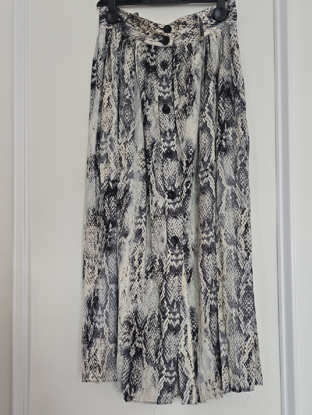 Zara Black and White Snake-Print Button-Front Midi Skirt